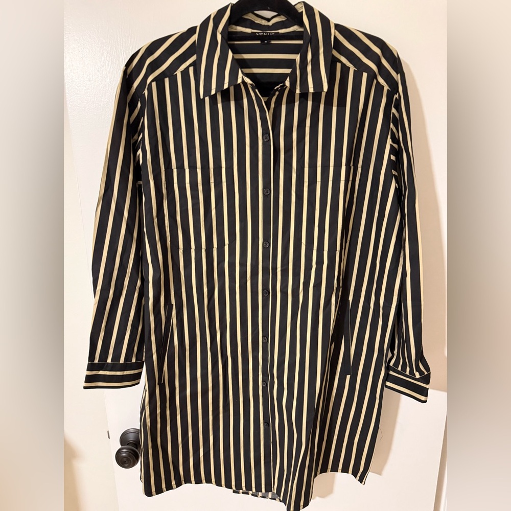 VENUS Black and Cream Striped Casual Shirt